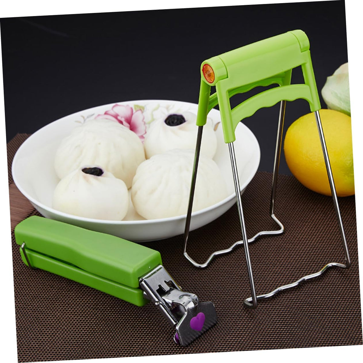 Cabilock 3pcs Stainless Steel Bowl Gripper Skid Resistant Dish Bowl Clip for Kitchen Heatproof Plate Clamp Easy to Use Home Hotel Tool