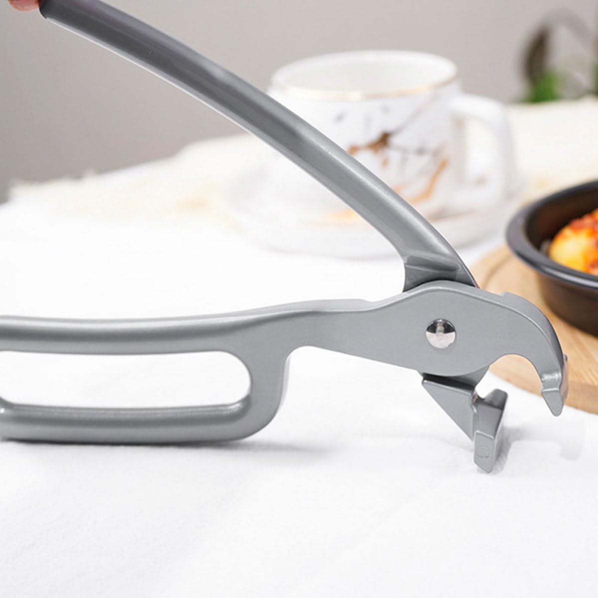 Anti Scald Plate Clip for Hot Plates and Stoneware Dishes