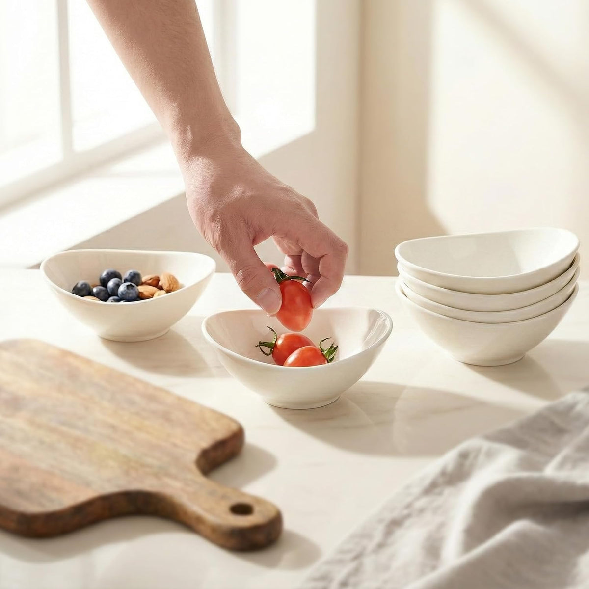 fMBB 6 oz Small White Ceramic Bowls - Set of 6 Dipping, Sauce, Salsa & Snack Bowls, Mini Ceramic Bowls for Condiments Charcuterie Pudding Creme Brulee Ketchup Vinegar Ice Cream