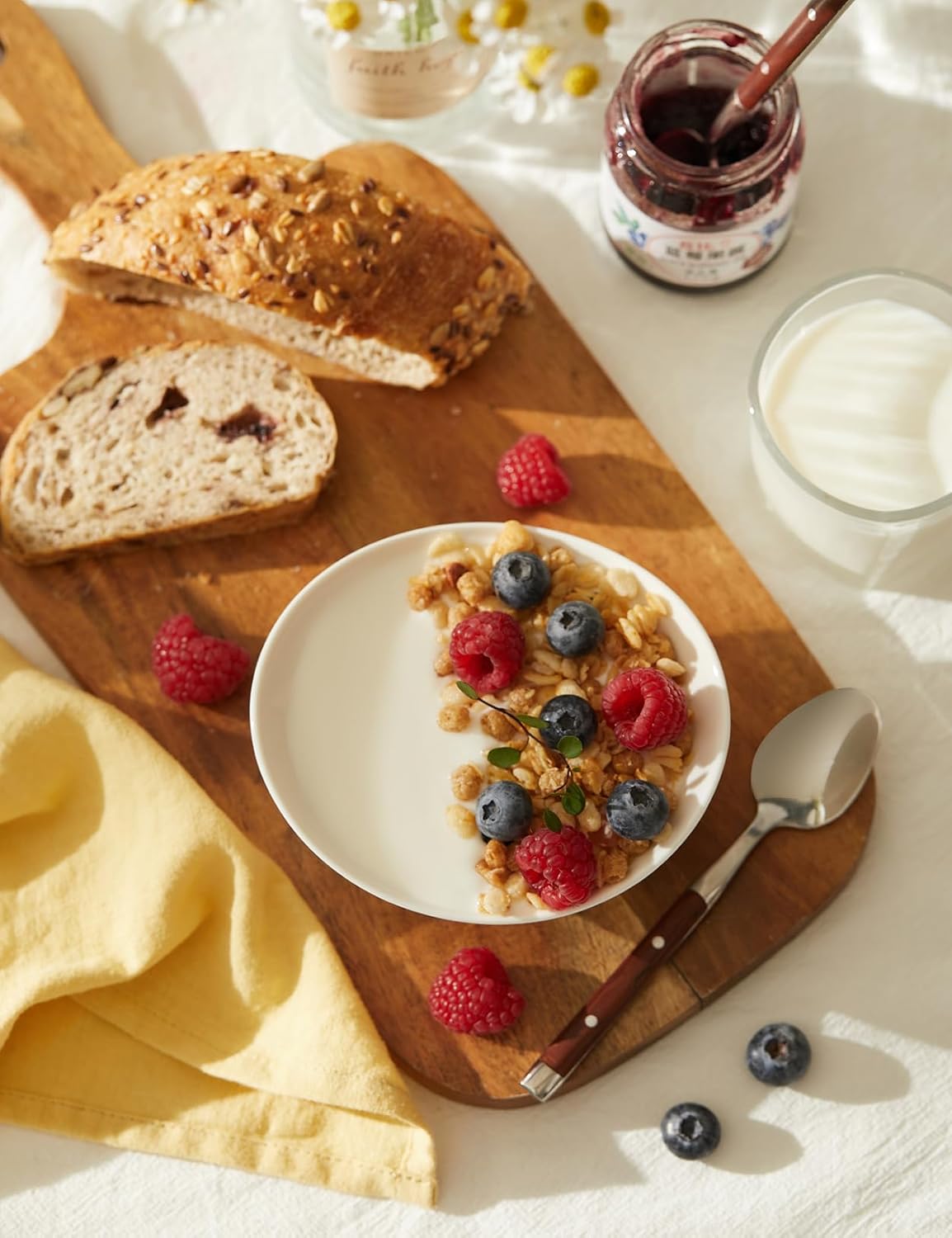 Teocera 5 Inch Porcelain Small Bowls Set, 6 Ounce small serving bowls for Dessert, Ice Cream, Snack, Dipping, Side Dishes, Microwave & Dishwasher Safe- White